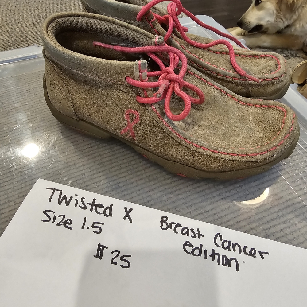 Twisted X Kids Moccasins - Brown with Pink Laces